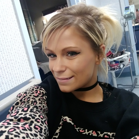 Meet your Posher, Crystal - Picture 6 of 8